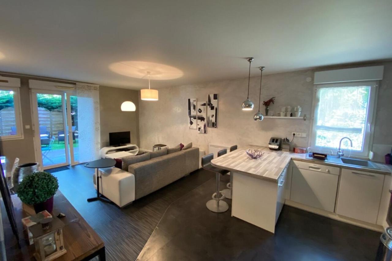 Bel Appartement Proche Tours Centre Bretonneau La Riche Екстериор снимка